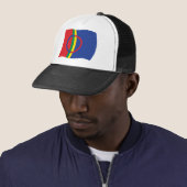 Muts met vlag van het Samische volk Trucker Pet (In situ)