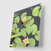 Muurklok met leliekussens vierkante klok (Hoek)