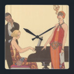 muziek, Art Deco Pianist Musician Singer Vierkante Klok<br><div class="desc">illustratiekunst deco fijn kunstmuzikaal ontwerp met een pianist die piano speelt en een zanger die op het punt staat te zingen en te presteren met muziek. De vrouwen dragen de klassieke 20-kledij die in de mode is. Incantatie door George Barbier. 1922</div>