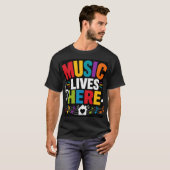 Muziek Leeft Hier T-shirt (Voorkant volledig)