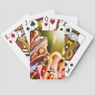 Muziek leek me een smalle saxofone speler met BA Pokerkaarten