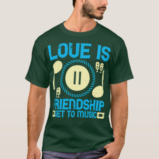 Muziek Liefde is vriendschap ingesteld op muziek T-shirt
