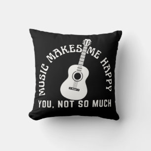 MUZIEK MAKT ME GELUKKIG, JIJ NIET ZOZEER KUSSEN