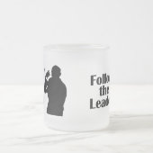 Muziekdirecteur volgt de leider matglas koffiemok (Center)