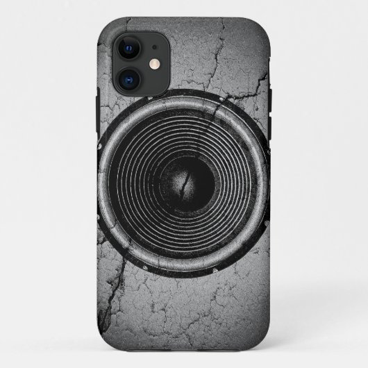 Muziekluidspreker op een gekraakte muur Case-Mate iPhone case (Achterkant)