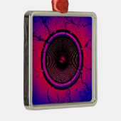 Muziekluidspreker op een gekraakte muur metalen ornament (Rechts)