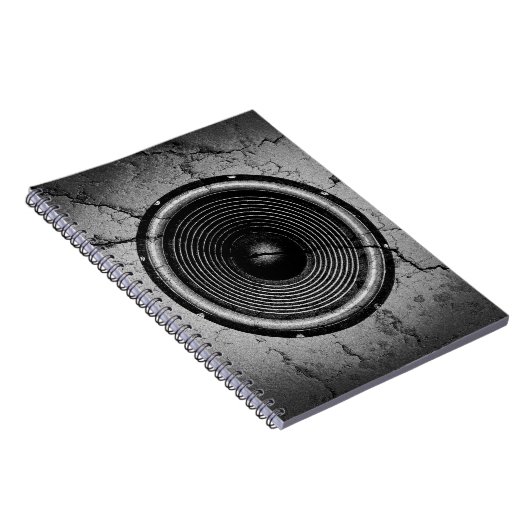 Muziekluidspreker op een gekraakte muur notitieboek (Rechterzijde)