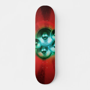 Muziekluidsprekers en rode zonnebrand persoonlijk skateboard