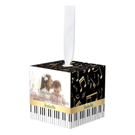 Muzieknoten en pianoketoetsen, zwart en goud decoratie (Voorkant hoekig)