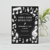 Muzieknoten gloeien in het donker kaart (Staand voorkant)