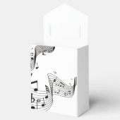 Muzieknoten over wit bedankdoosjes (Geopend)
