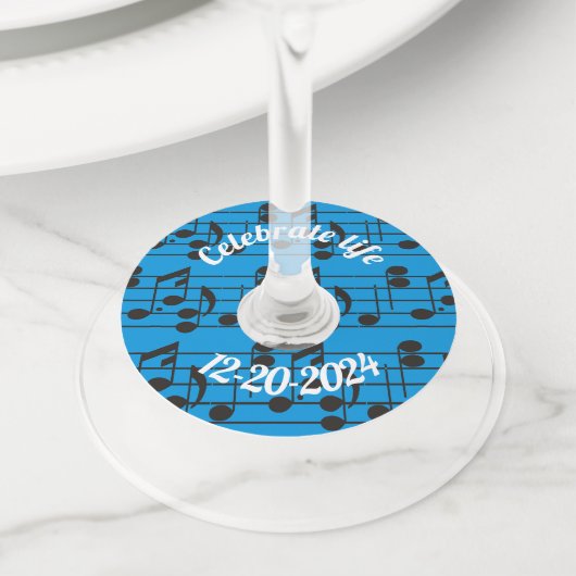 Muzieknoten voor aangepaste namen wijnglaslabel (Dichtbij)