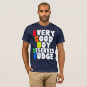 Muziekschaal in regenboog t-shirt (Voorkant volledig)