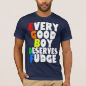 Muziekschaal in regenboog t-shirt (Voorkant)