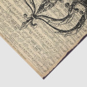 Muziekscore en kroon tissuepapier (Detail)