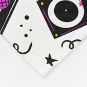 Muziekspeler, bandrecorder, videoband, filmcamera, fleece deken (Hoek)