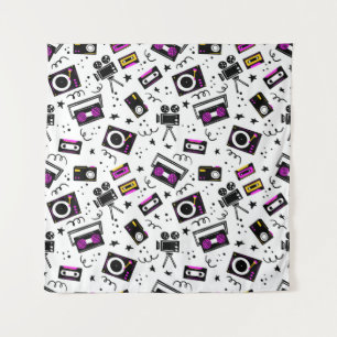 Muziekspeler, bandrecorder, videoband, filmcamera, wandkleed