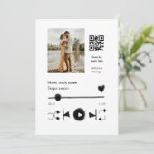 Muziekspeler gepersonaliseerd paar liefde q code t kaart (Staand voorkant)