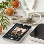 Muziekspeler Kunstenaar en Song Aangepast Sleutelhanger (Voorkant Rechts)