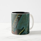 Muzikant guitar lovers gift tweekleurige koffiemok (Voorkant rechts)