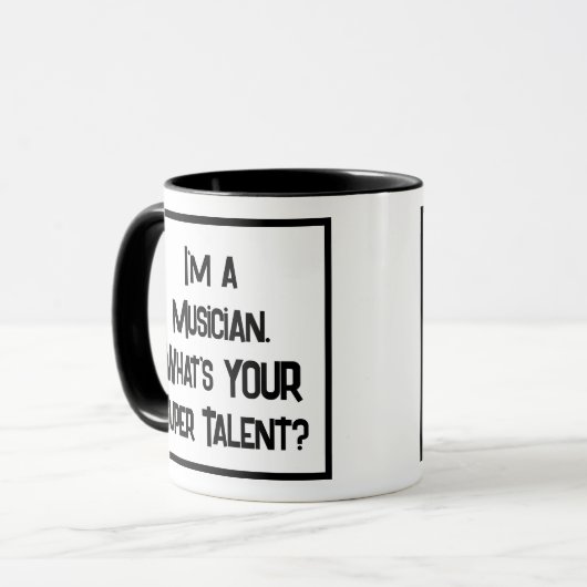 Muzikant Super Talent. Mok met twee toonkoffie (Voorkant links)