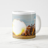 Muzzle Blast! Grote Koffiekop (Voorkant rechts)