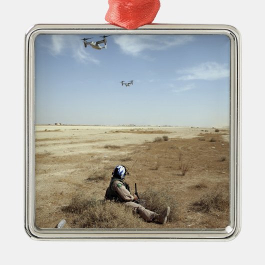 MV-22B Ospreys vliegen boven het Amerikaanse Navy  Metalen Ornament (Voorkant)