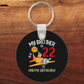My Brother Is 22 Years Old Happy Birthday Airplane Sleutelhanger (Voorkant)
