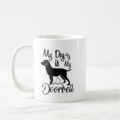 My Dog Is My Doorbell Coffee Mok beroemd gemaakt d (Links)