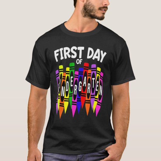 My First Day Of Kindergarten  Colorful Rainbow T-shirt (Voorkant)