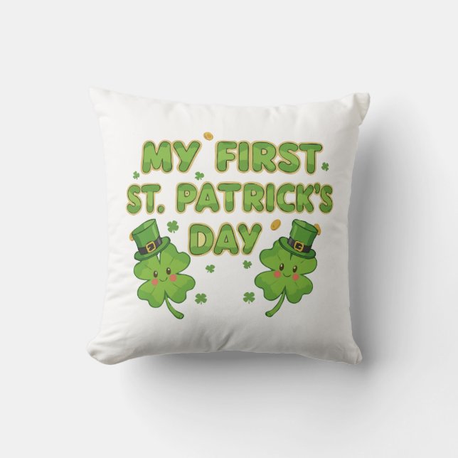 My First St. Patrick's Day | Cute Kawaii Shamrock  Kussen (Voorkant)