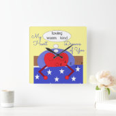 My Heart Dreams of You: Vierkante Klok (Huis)