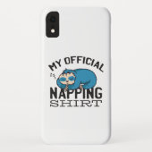 My official napping shirt - Lazy sleeping Sloth Case-Mate iPhone Case (Achterkant)