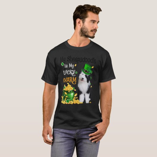 My Sheepadoodle Is My Lucky Charm Cute Dog Patrick T-shirt (Voorkant volledig)
