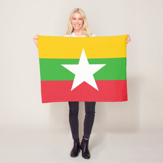 Myanmar Flag Fleece Deken (In situ)