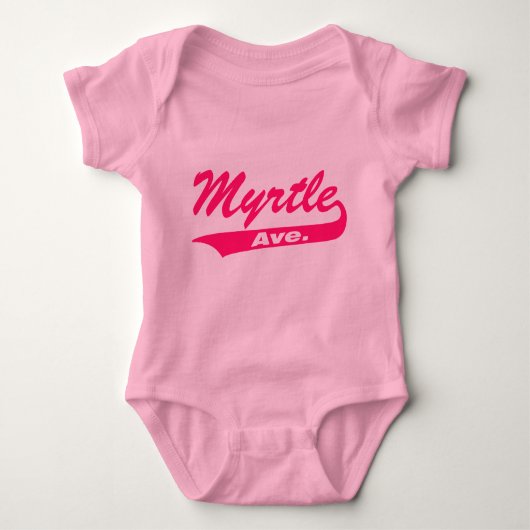 Myrtle Ave Baby Onsie Romper (Voorkant)