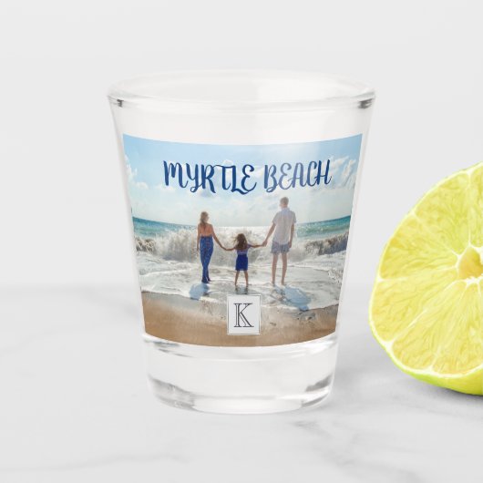 Myrtle Beach geschenk met eigen naam en monogram Shot Glas (Voorkant)