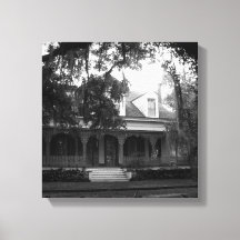 Myrtles Plantation in black and white