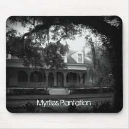 Myrtles Plantation in black and white Muismat
