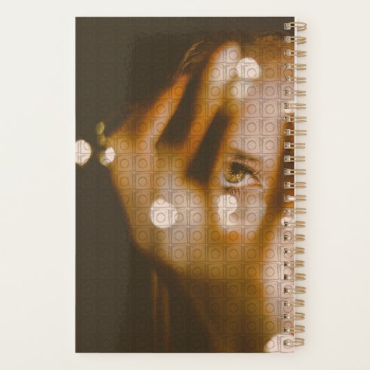 Mysteriele ogen en lampjes Tarot Planner (Achterkant)