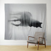 Mysterieus zwart paard uit de mist wandkleed (In Situ (horizontaal))