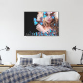 MYSTERIEUZE BEAUTY MET BLAUWE BUTTERFLES CANVAS AFDRUK (Insitu (Slaapkamer))