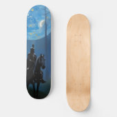 Mysterieuze Black Knight in het Moonlit Bos Persoonlijk Skateboard (Voorkant)