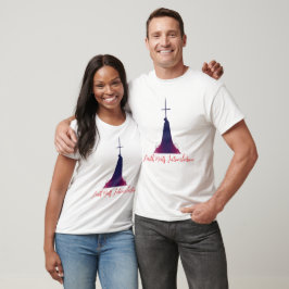 Mysterieuze figuur met kap met kruis t-shirt
