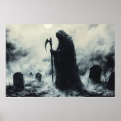 Mysterieuze Grim Reaper op een mistig kerkhof Poster (Voorkant)