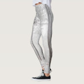 Mysterieuze weg in een bevroren broos bos leggings (Links)