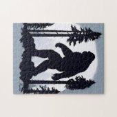 Mysterious Bigfoot Silhouette in Moonlight Forest Legpuzzel (Horizontaal)