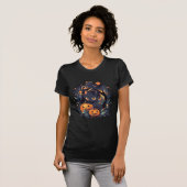 "Mysterious Feline" Anime Black Cat Halloween T-shirt (Voorkant volledig)