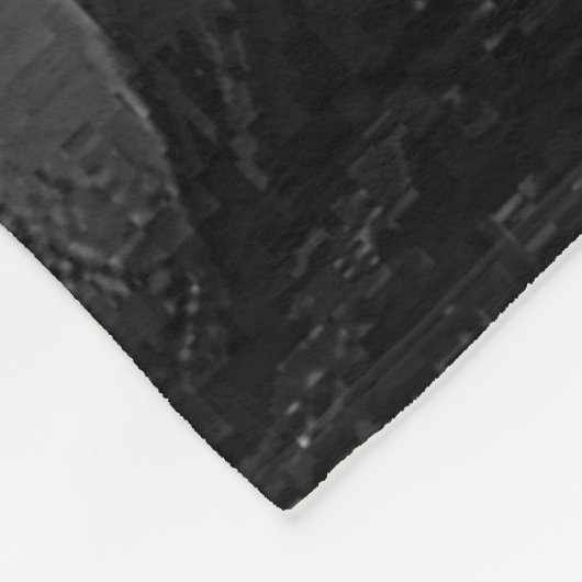 Mysterious Foggy Forest Path Fleece Deken (Hoek)