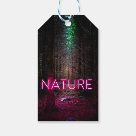 Mysterious spruce forest natuur neon magenta-teken cadeaulabel (Voorkant)